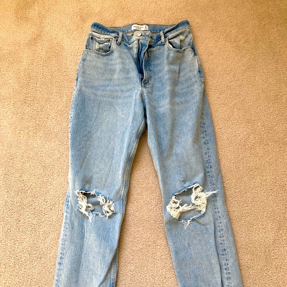 Abercrombie high rise curve love 90s straight jean